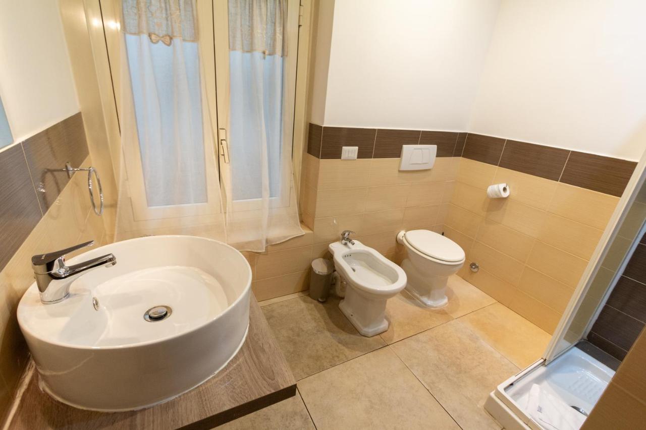 Aurelio Deluxe Rooms Rom Exterior foto