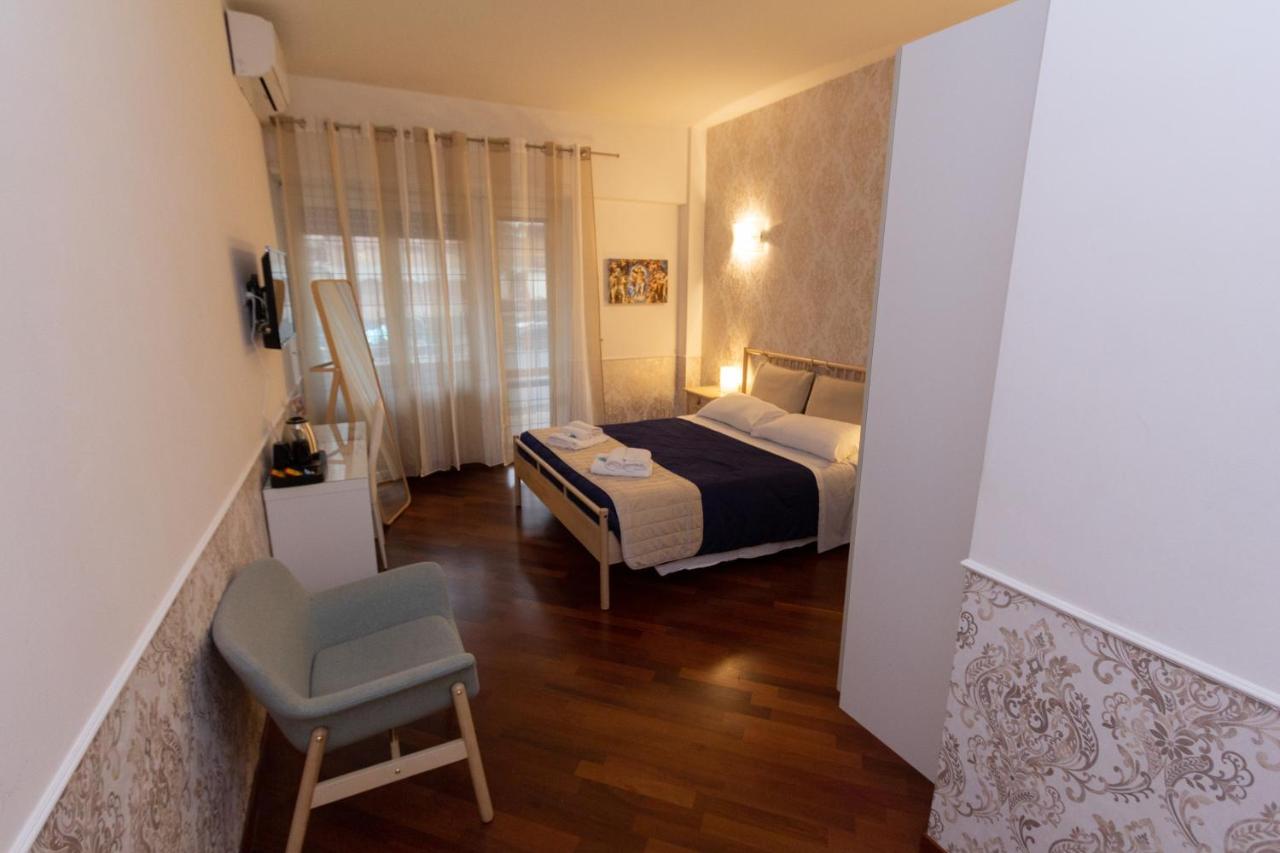 Aurelio Deluxe Rooms Rom Exterior foto